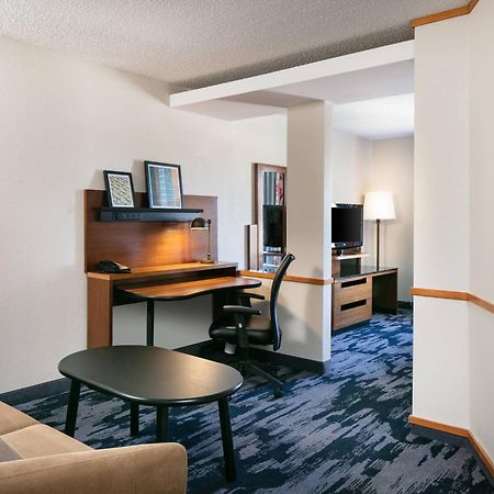 Fairfield Inn & Suites By Marriott Tulsa Central מראה חיצוני תמונה