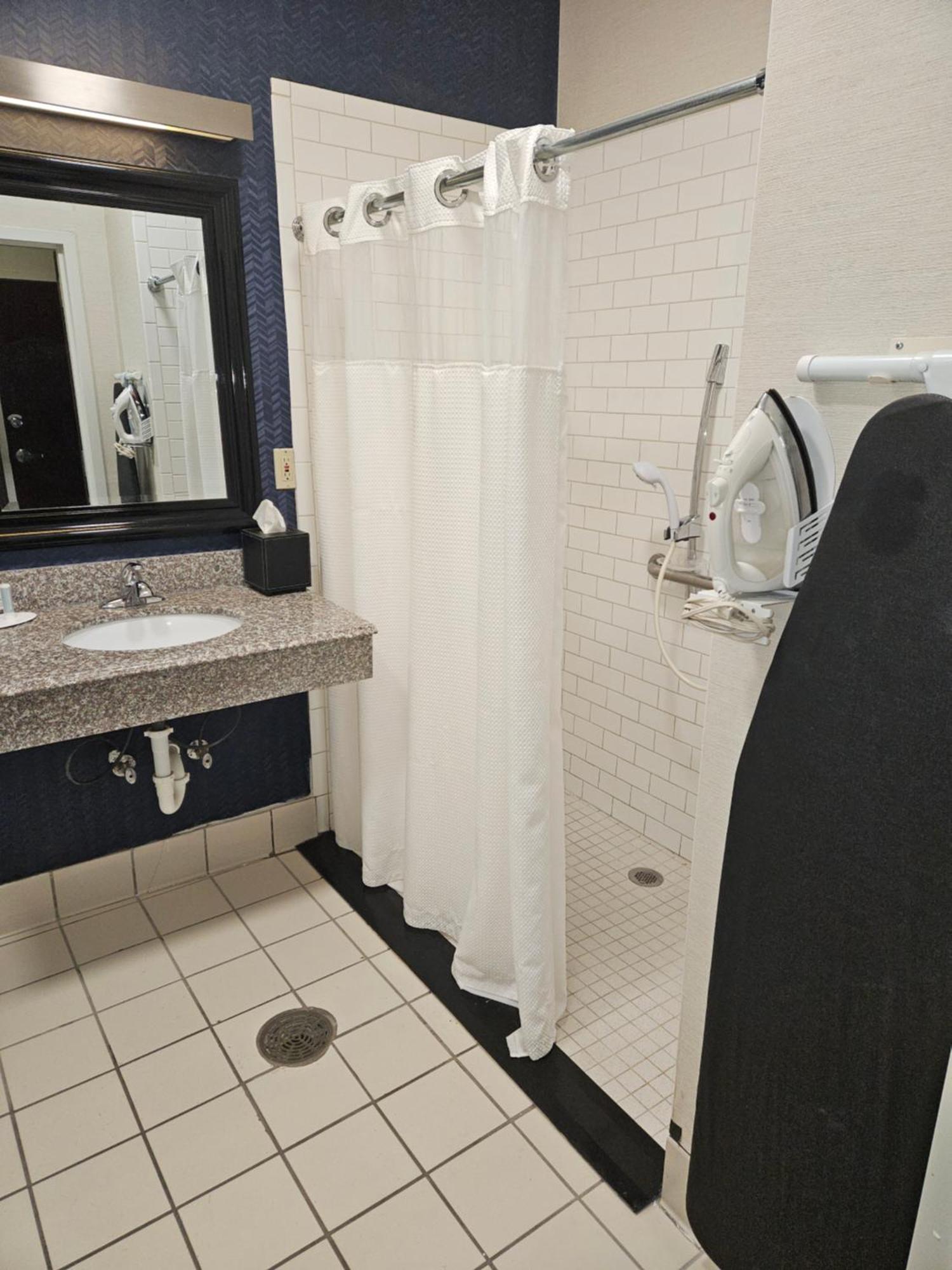 Fairfield Inn & Suites By Marriott Tulsa Central מראה חיצוני תמונה