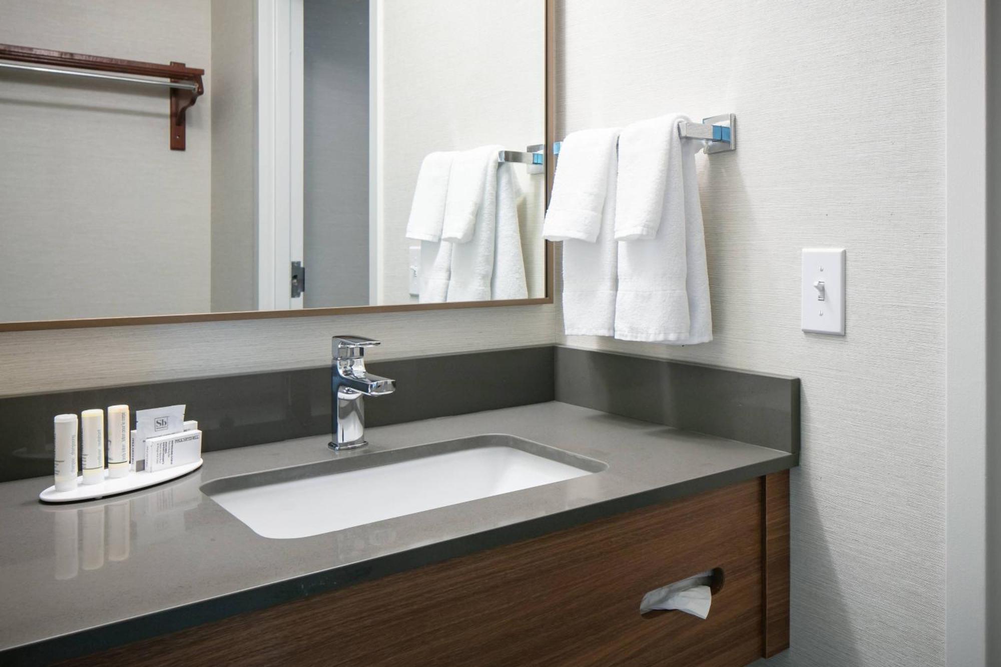 Fairfield Inn & Suites By Marriott Tulsa Central מראה חיצוני תמונה