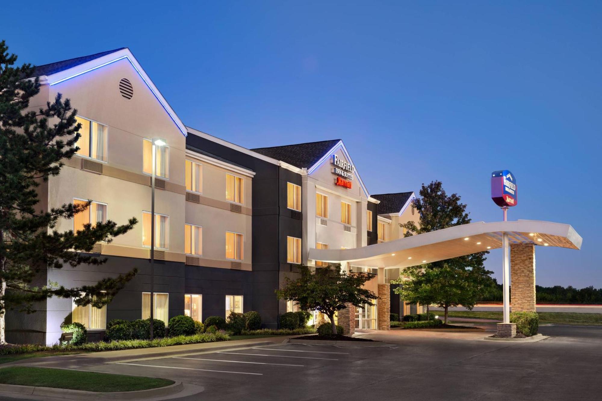 Fairfield Inn & Suites By Marriott Tulsa Central מראה חיצוני תמונה